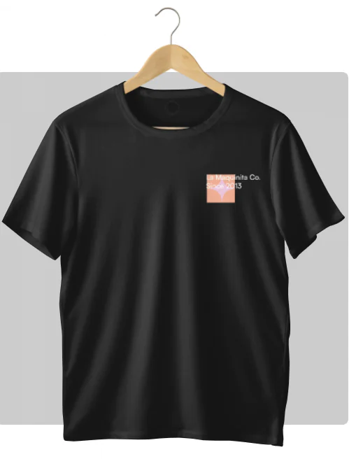 Remera negra