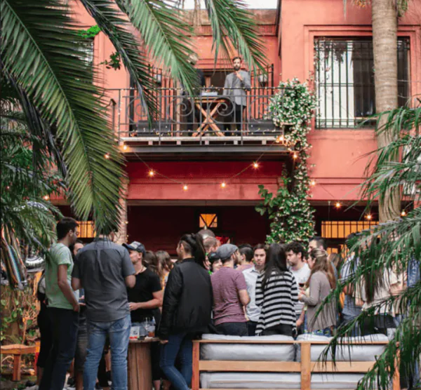 After office en La Maquinita Niceto Vega